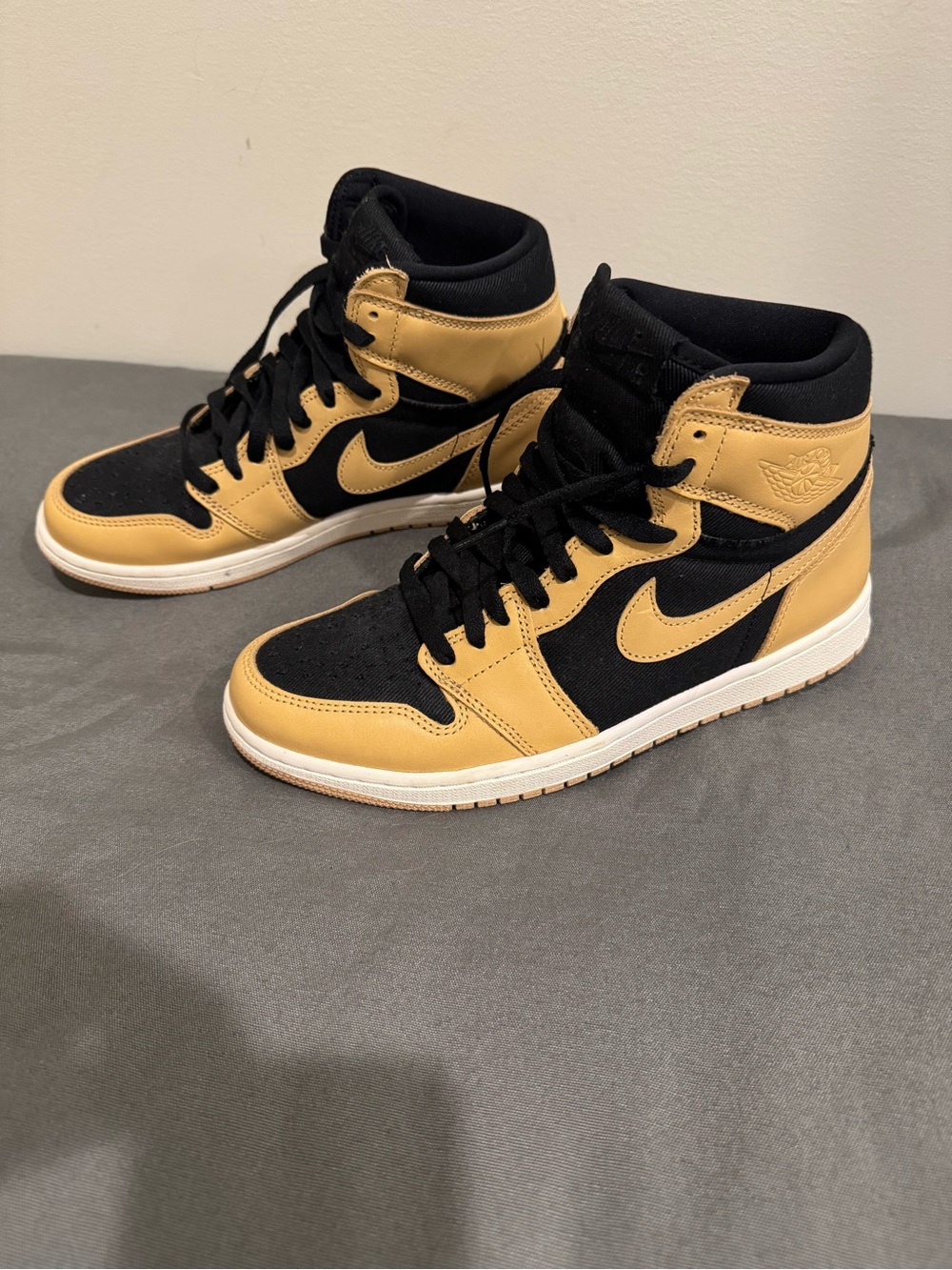 Air Jordan 1 Retro High OG "Heirloom" Men's Sneakers | Size 7.5 | Brown & Black